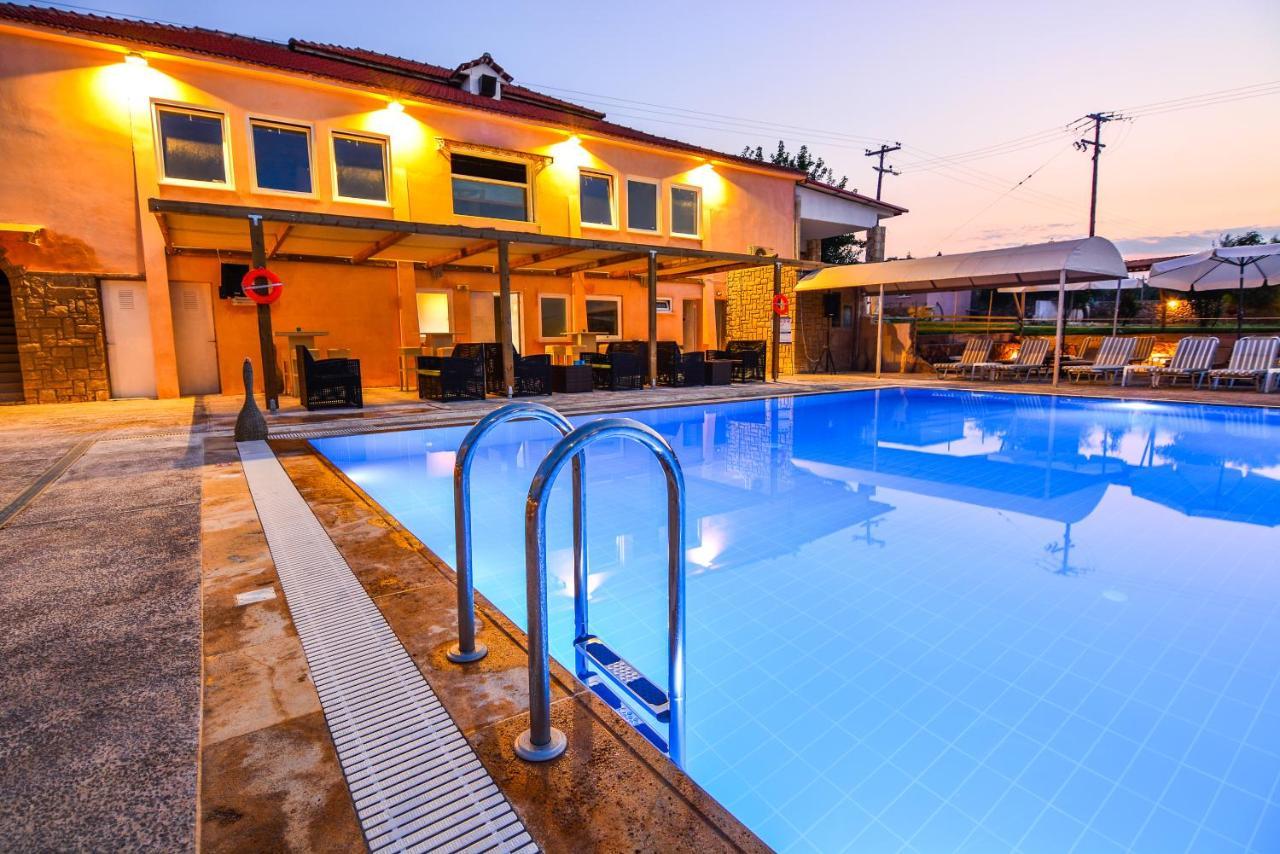 Aqua Mare Resort Melission Exterior photo